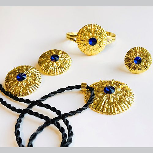 Elsa Dahlak Blue Ring Pendant set