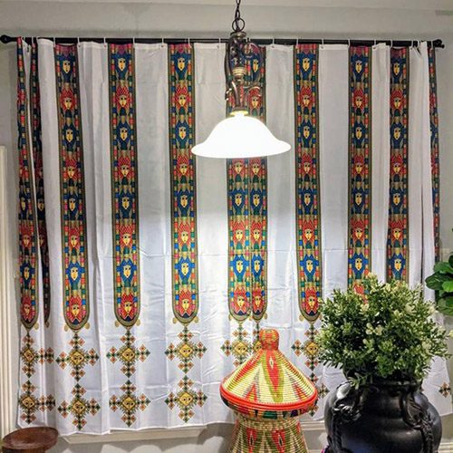 Queen Design Polyester Fabric Curtain set